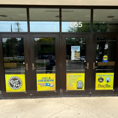 Vinyl Lettering & Graphics